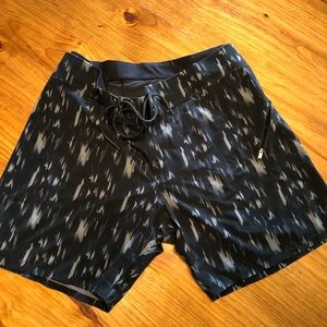 Men’s Lululemon Boardshorts Size 38!